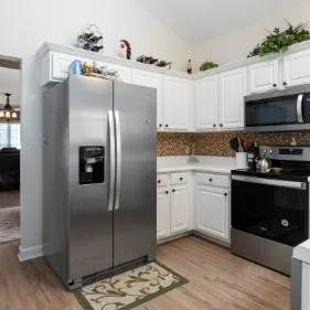 Refrigerator repair